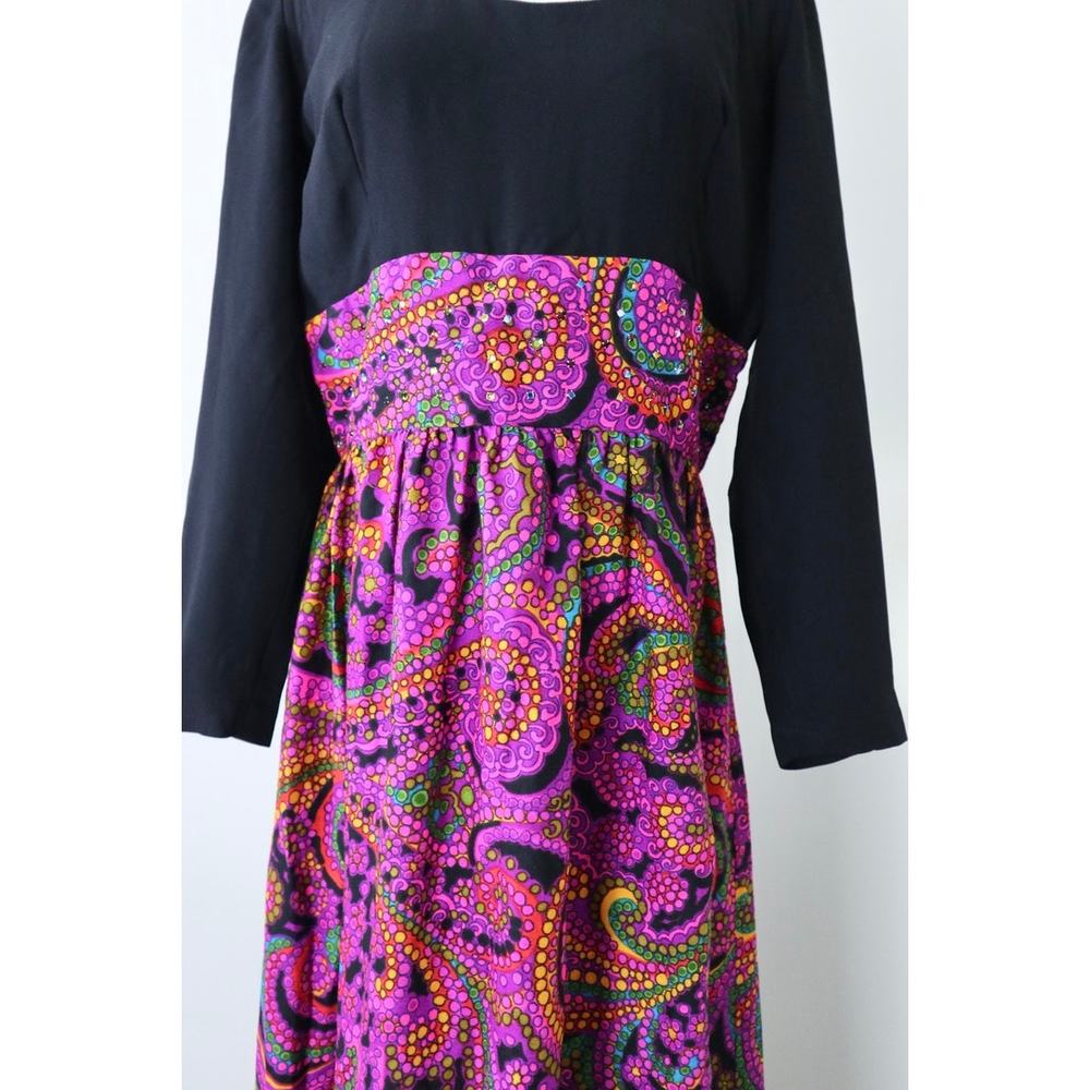 Vintage 1970 Paisley Print Scoop Neck Maxi Dress Rhinestone Disco Hippie - Picture 4 of 13